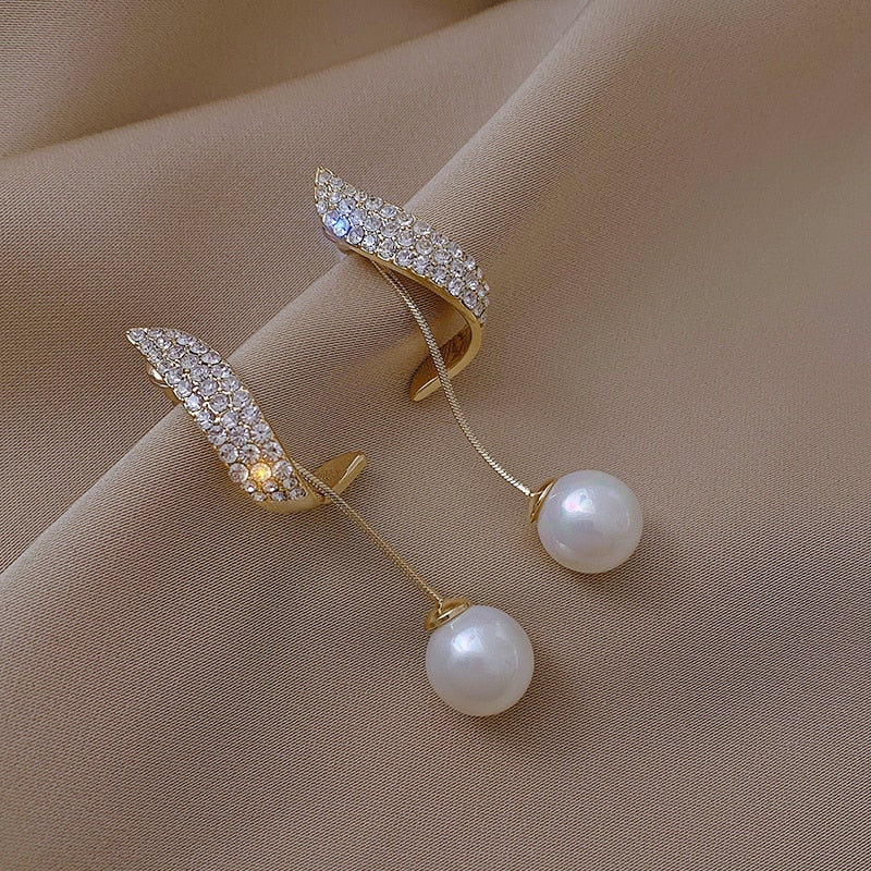 2025 Trend Simulation Pearl Long Earrings Female Moon Star Flower Rhinestone Wedding Pendant Earrings Fashion Korean Jewelry Earrings